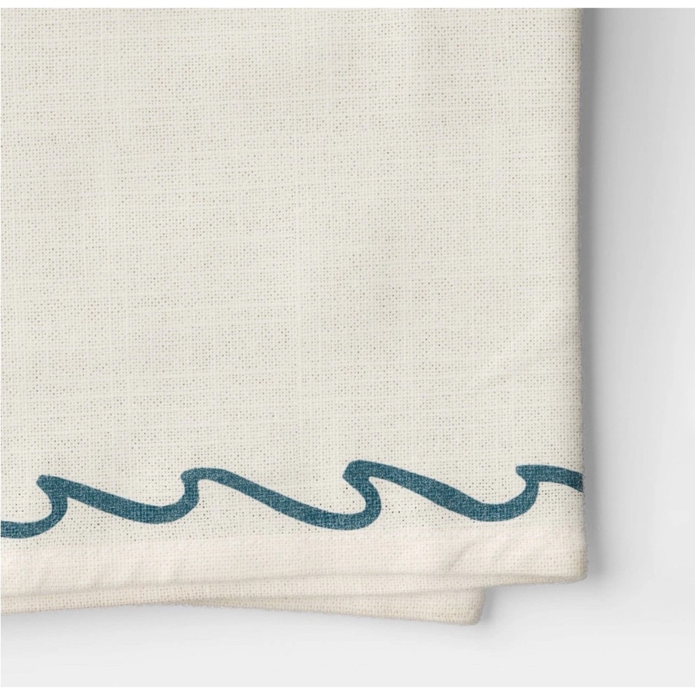THRESHOLD NWT 4pc 100% cotton coastal blue wave dinner napkins - Picture 2 of 4